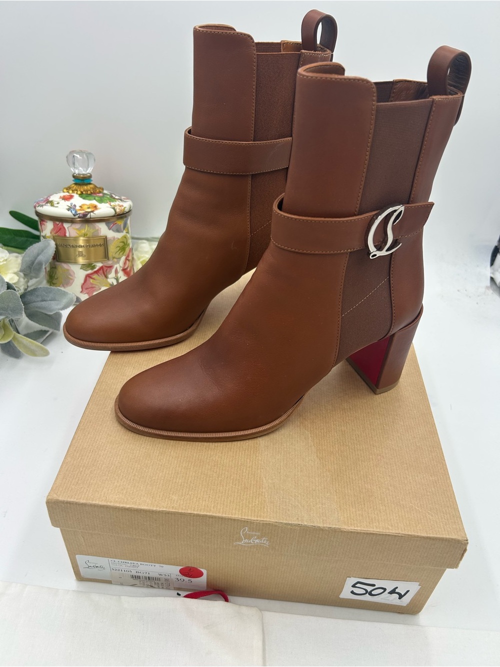 Women's Christian Louboutin CL logo Chelsea boots size 39.5 made in Italy